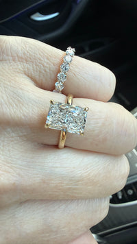 3.01ct E VS1 Radiant Diamond Ring